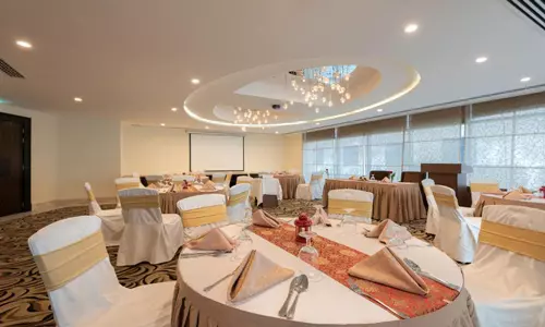 هتل لند مارک پریمیر دبی